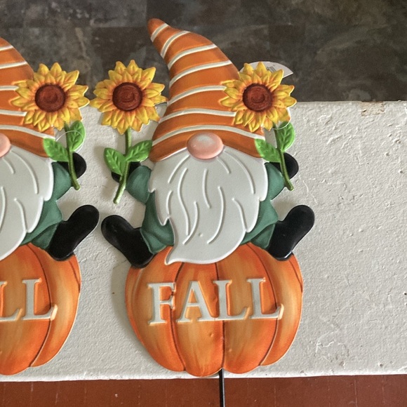 BNWT- Set of 2- FALL Pumpkin Sunflower Gnome- Metal Yard or Lawn Stakes - Picture 12 of 17